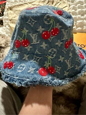 Louis Vuitton TM Murakami Denim Cerise Bucket Hat - Authentic, Full Set, Perfect